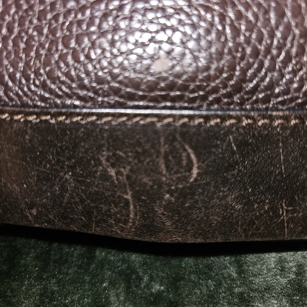 Burberry Brown Leather Crossbody Bag with Adjustable Strap - Picture 5 of 9